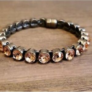 Plunder antique gold Kayson bangle